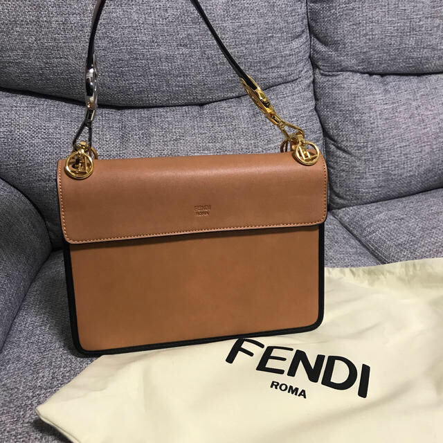 FENDI(フェンディ)のfendi バッグ レディースのバッグ(ハンドバッグ)の商品写真