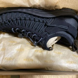 キーン(KEEN)のキーンKEENレディース　黒　ユニーク激安(スニーカー)