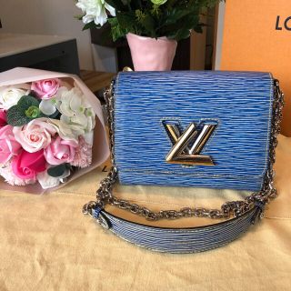 ルイヴィトン(LOUIS VUITTON)の★専用★ルイ・ヴィトン♡ツイストPM♡正規店購入品♡(ハンドバッグ)