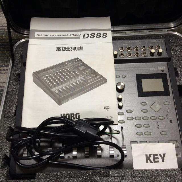 KORG D888 KORG D888