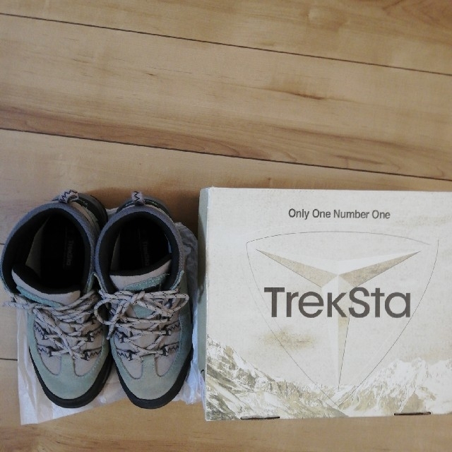 Treksta(トレクスタ)のTreksta トレッキングシューズ スポーツ/アウトドアのアウトドア(登山用品)の商品写真