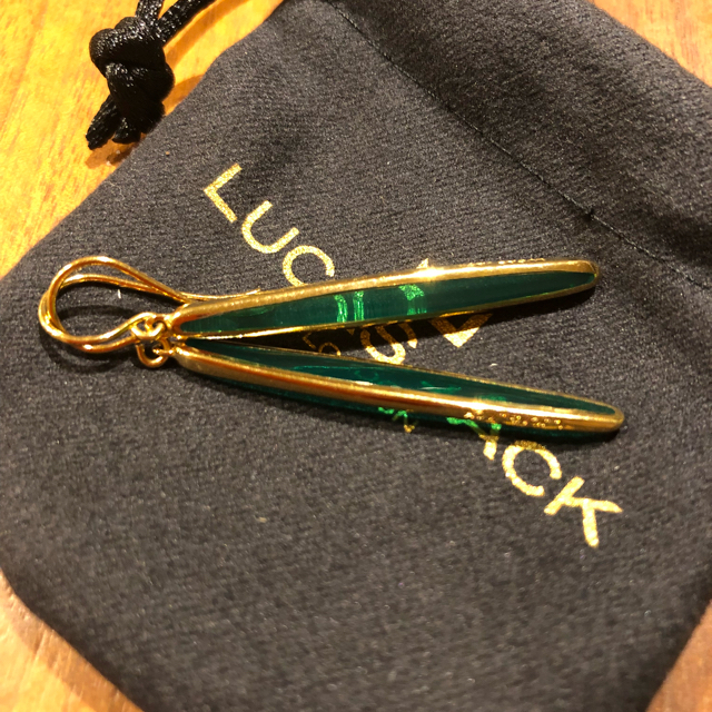 LUCAS JACK×TOMORROWLAND ストーンピアス 2