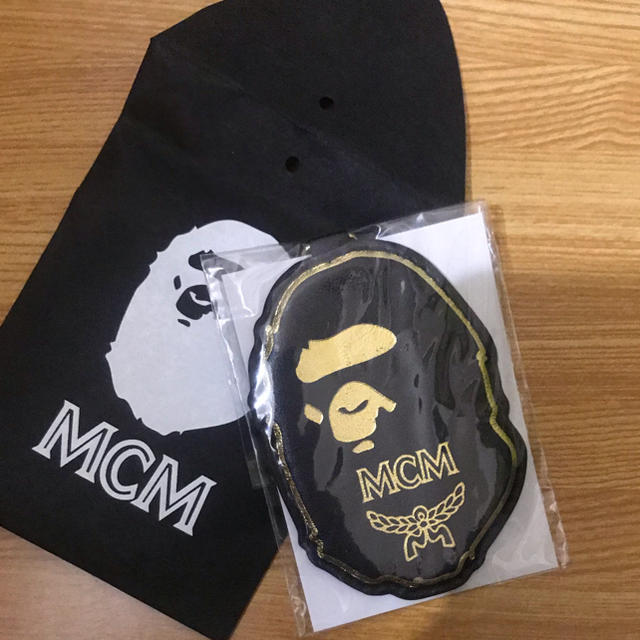 MCM(エムシーエム)のbape×MCMキーホルダー メンズのファッション小物(キーホルダー)の商品写真