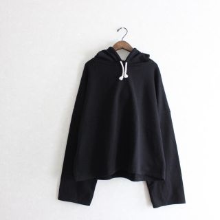 ザラ(ZARA)のZARA ザラ クロップドパーカー スウェット(パーカー)