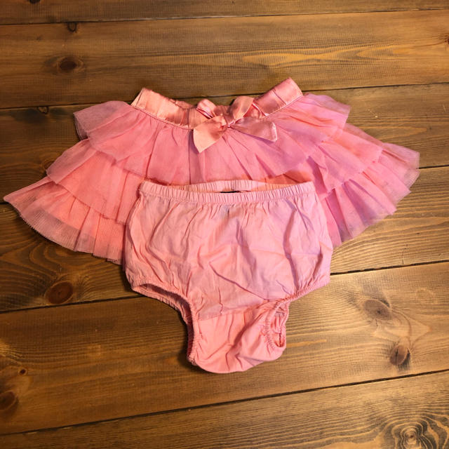 babyGAP(ベビーギャップ)のN様専用 babyGAP チュールスカート 70 キッズ/ベビー/マタニティのベビー服(~85cm)(スカート)の商品写真