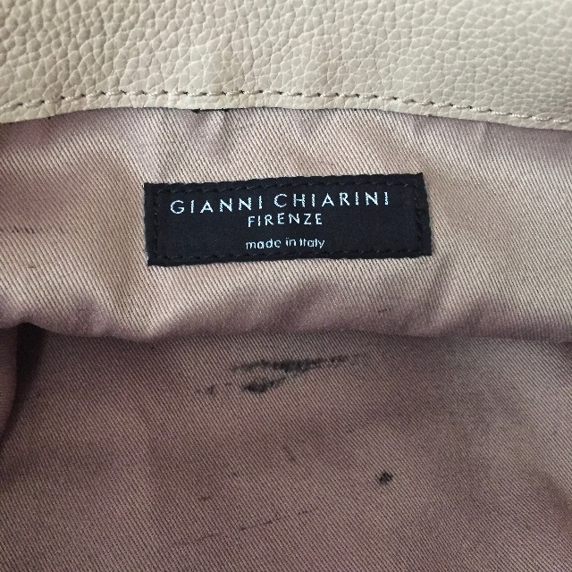 UNITED ARROWS(ユナイテッドアローズ)のGIANNI CHIARINI　ORIGAMI   ２WAYバッグ レディースのバッグ(ハンドバッグ)の商品写真