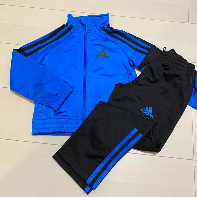 adidas(アディダス)のadidas ジャージ上下 キッズ/ベビー/マタニティのキッズ服男の子用(90cm~)(その他)の商品写真