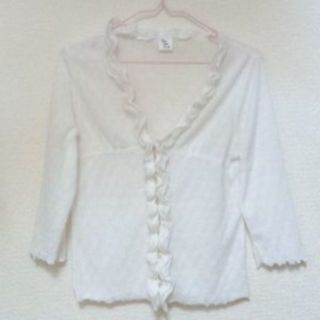 ナチュラルビューティーベーシック(NATURAL BEAUTY BASIC)のフロント フリル ボタン 4重フリル カーディガン 春物 春服(カットソー(長袖/七分))