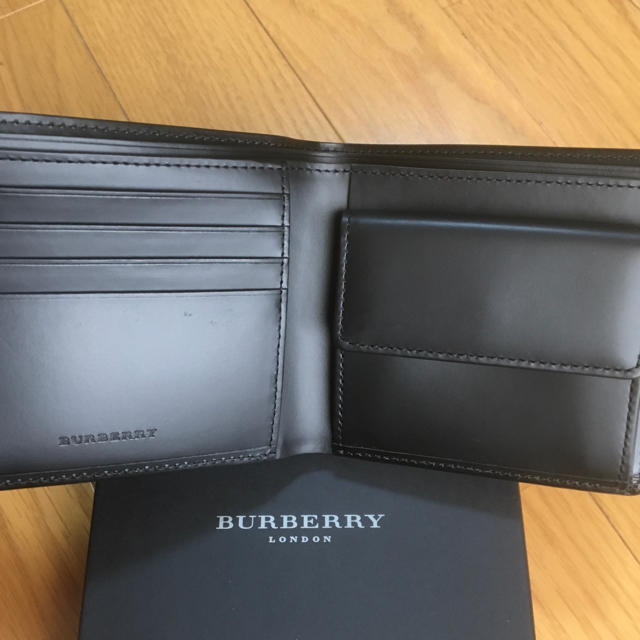 BURBERRY(バーバリー)のBurberry バーバリー 二つ折財布 メンズのファッション小物(折り財布)の商品写真