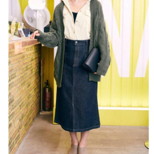 GU(ジーユー)のナローミディスカート ♡ XXL/2XL インディゴ レディースのスカート(ひざ丈スカート)の商品写真