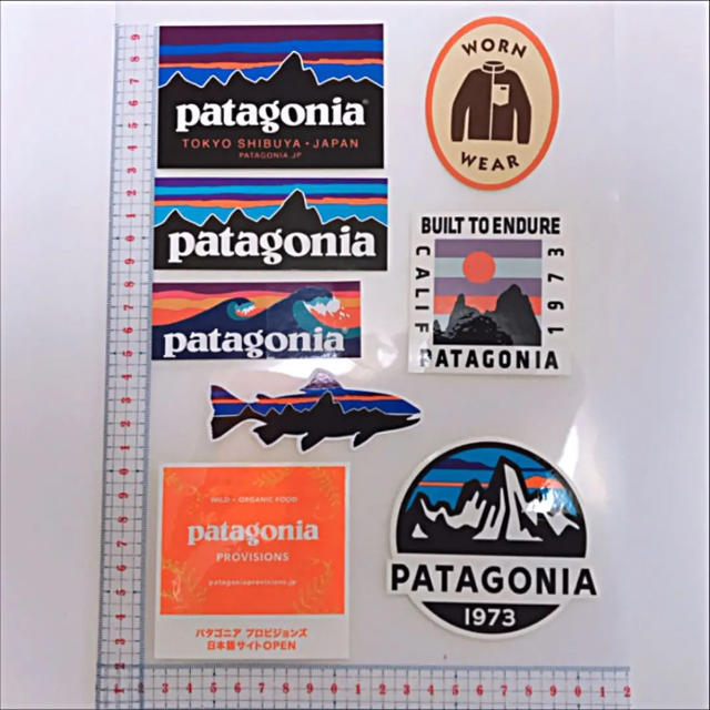 patagonia(パタゴニア)のPatagonia 8枚ステッカーセット 自動車/バイクのバイク(ステッカー)の商品写真