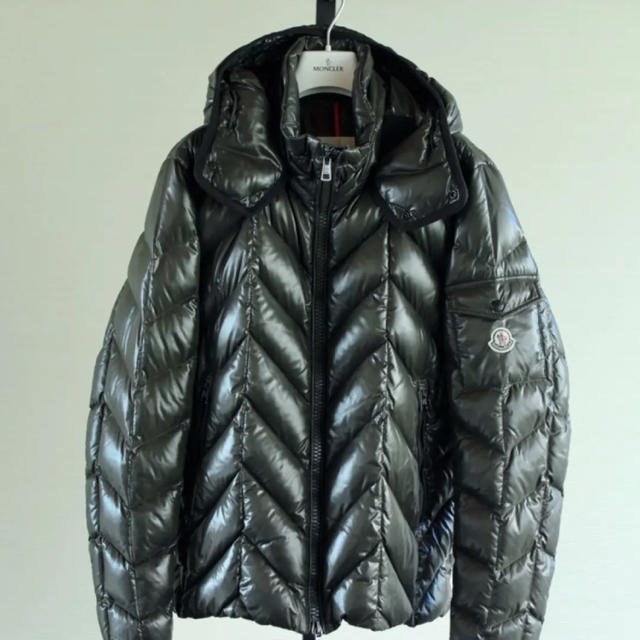 【保障できる】 雑誌掲載 国内正規品 上級モデル ⭕️dairiku様【希少】 - MONCLER モンクレール ダウンジャケット 【保障できる】 雑誌掲載 国内正規品 上級モデル ⭕️dairiku様【希少】 - MONCLER モンクレール ダウンジャケット