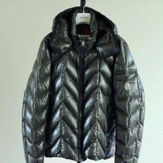 モンクレール(MONCLER)の⭕️dairiku様【希少】 国内正規品　上級モデル 雑誌掲載   モンクレール(ダウンジャケット)