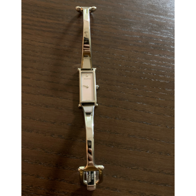Gucci(グッチ)の電池交換済　最終値下げ　グッチ　時計　ピンクシェル レディースのファッション小物(腕時計)の商品写真