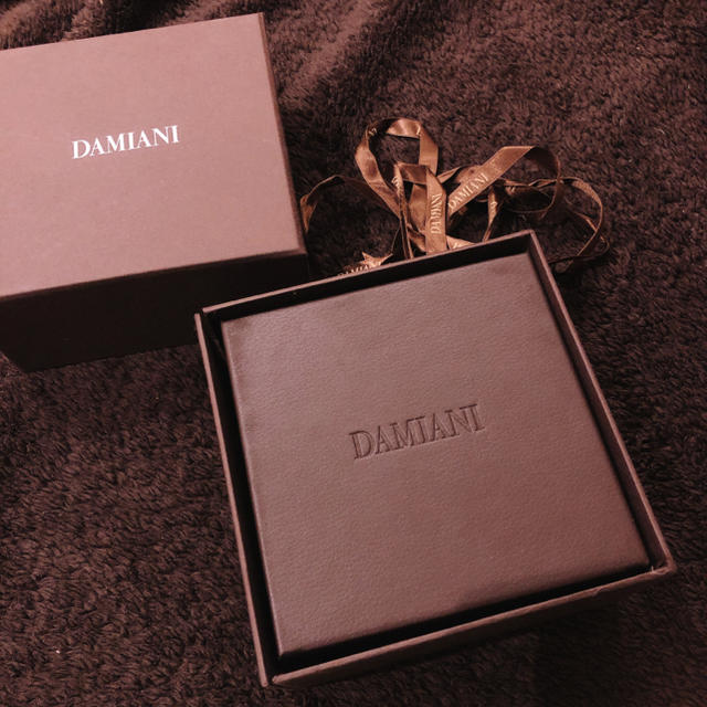 Damiani(ダミアーニ)の専用です レディースのアクセサリー(ネックレス)の商品写真