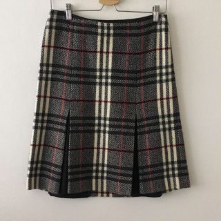 バーバリー(BURBERRY)のBURBERRY LONDONスカート(ひざ丈スカート)