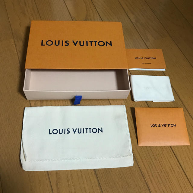 LOUIS VUITTON - LOUIS VUITTON ルイヴィトン 空箱 の通販