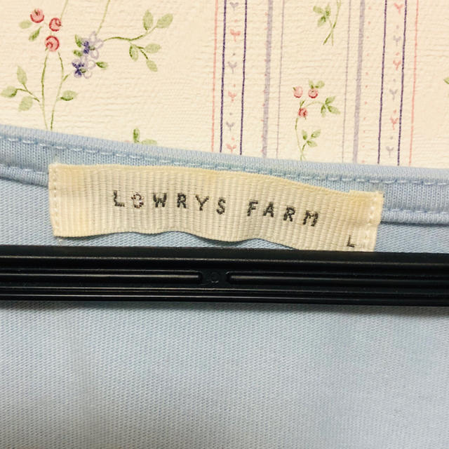 LOWRYS FARM(ローリーズファーム)のLOWRYS FARM 五分丈 レディースのトップス(Tシャツ(半袖/袖なし))の商品写真