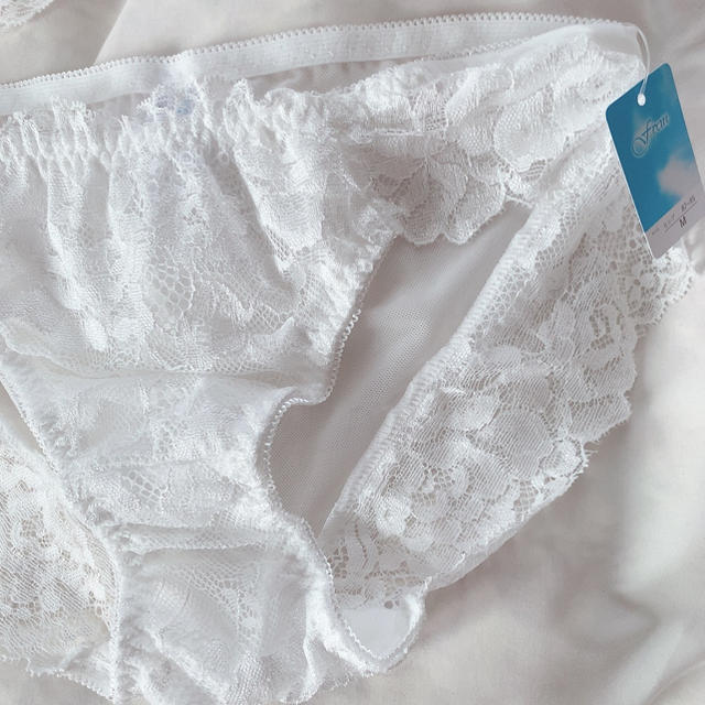 fran de lingerie♡白レースブラセット レディースの下着/アンダーウェア(ブラ&ショーツセット)の商品写真