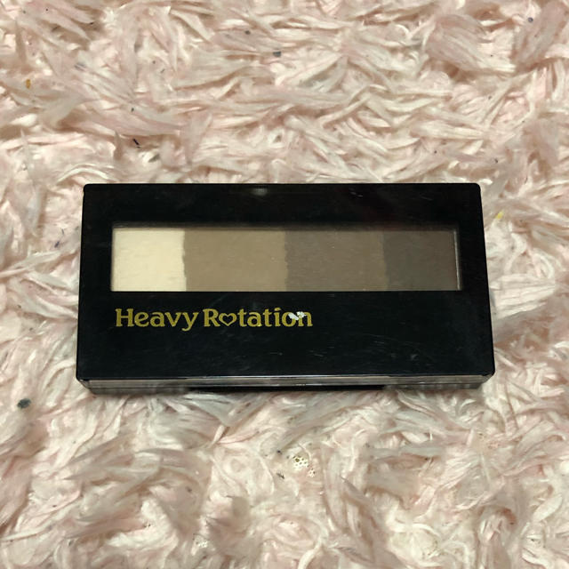 Heavy Rotation(ヘビーローテーション)のアイブロウパウダー　ヘビーローテーション コスメ/美容のベースメイク/化粧品(パウダーアイブロウ)の商品写真