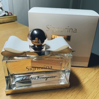 サルヴァトーレフェラガモ(Salvatore Ferragamo)のサルヴァトーレ フェラガモ　シニョリーナ エレガンツァ EDP 100ml(香水(女性用))