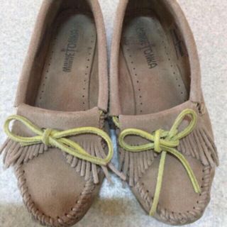 ミネトンカ(Minnetonka)のモカシン 完売品(ローファー/革靴)