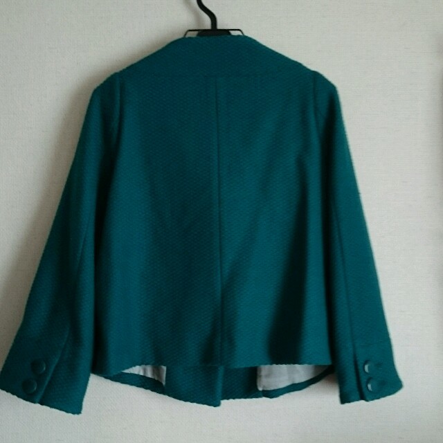 グリーンのノーカラーコート レディースのジャケット/アウター(ノーカラージャケット)の商品写真