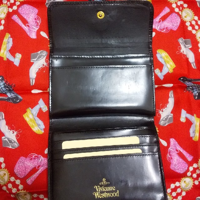 Vivienne Westwood(ヴィヴィアンウエストウッド)のy-様専用 ブルーマックチェック エナメルオーブボタン 折り財布 ヴィヴィアン レディースのファッション小物(財布)の商品写真