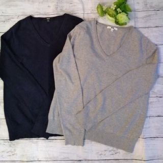 ユニクロ(UNIQLO)の【２枚セット♡】ユニクロ コットンカシミヤVネックセーター ニット 長袖 L(ニット/セーター)