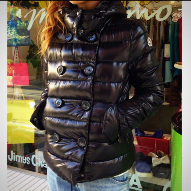 MONCLER(モンクレール)の正規品 モンクレール ダウンジャケット ダウンコート  ダウン レディースのジャケット/アウター(ダウンコート)の商品写真