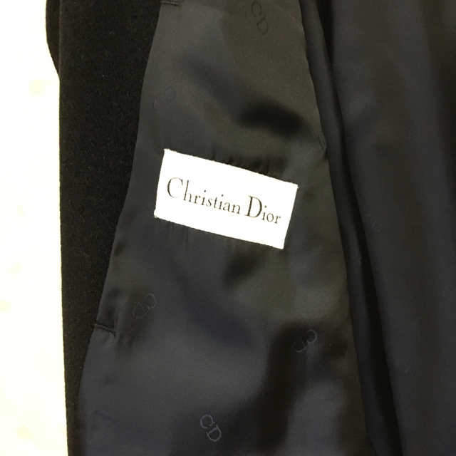 Christian Dior(クリスチャンディオール)の【未使用】メンズ　ディオールロングコート メンズのジャケット/アウター(チェスターコート)の商品写真