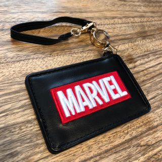 マーベル(MARVEL)のシャオ様専用マーベル☆リール付きパスケース(パスケース/IDカードホルダー)