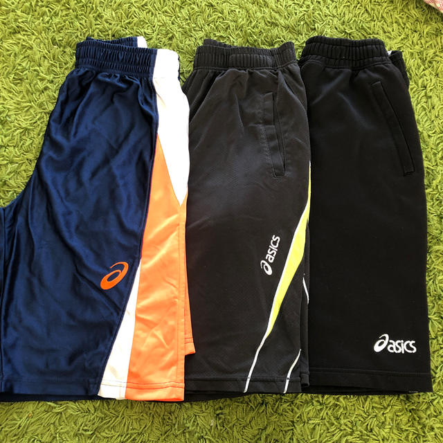 asics(アシックス)のアシックス　ハーフパンツ3枚セット スポーツ/アウトドアのスポーツ/アウトドア その他(バスケットボール)の商品写真