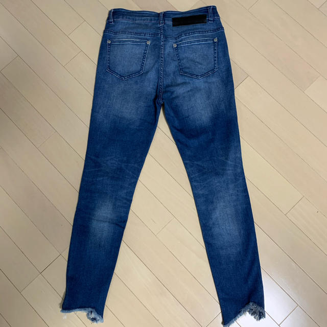 JEANASIS(ジーナシス)のJEANASIS ダメージジーンズ レディースのパンツ(デニム/ジーンズ)の商品写真