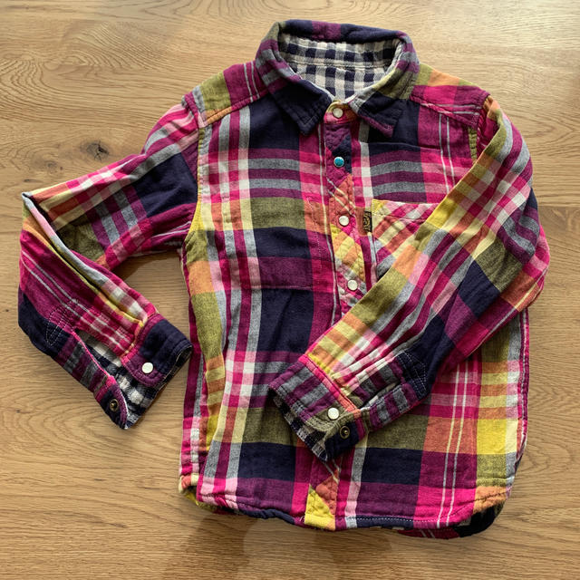 F.O.KIDS(エフオーキッズ)のリバーシブルシャツ キッズ/ベビー/マタニティのキッズ服男の子用(90cm~)(その他)の商品写真