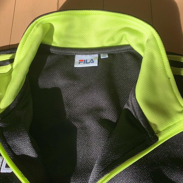 FILA(フィラ)のFILA フィラ　150 ジャージ  上下　セット　未使用　黒 キッズ/ベビー/マタニティのキッズ服男の子用(90cm~)(ジャケット/上着)の商品写真