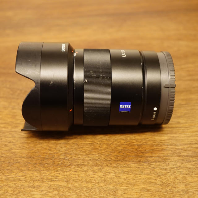 SONY(ソニー)の【値下げ！】SONY Eマウント用単焦点レンズ 24mm F1.8 スマホ/家電/カメラのカメラ(レンズ(単焦点))の商品写真