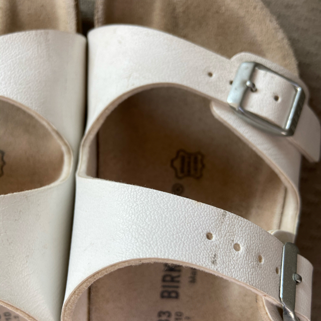 BIRKENSTOCK(ビルケンシュトック)のBIRKENSTOCK Arizona キッズ/ベビー/マタニティのキッズ靴/シューズ(15cm~)(サンダル)の商品写真