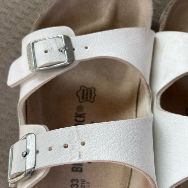 BIRKENSTOCK(ビルケンシュトック)のBIRKENSTOCK Arizona キッズ/ベビー/マタニティのキッズ靴/シューズ(15cm~)(サンダル)の商品写真