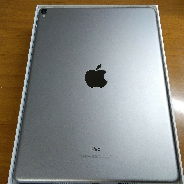 【ケース付】iPad　Pro 10.5　wifiモデル スペースグレー64GB
