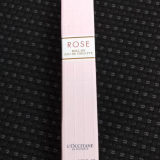 ロクシタン(L'OCCITANE)のロクシタン ローズ オード トワレロールタッチ  10ml(香水(女性用))