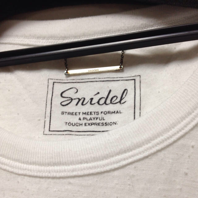 SNIDEL(スナイデル)のsnidel rockティー★ レディースのトップス(Tシャツ(半袖/袖なし))の商品写真
