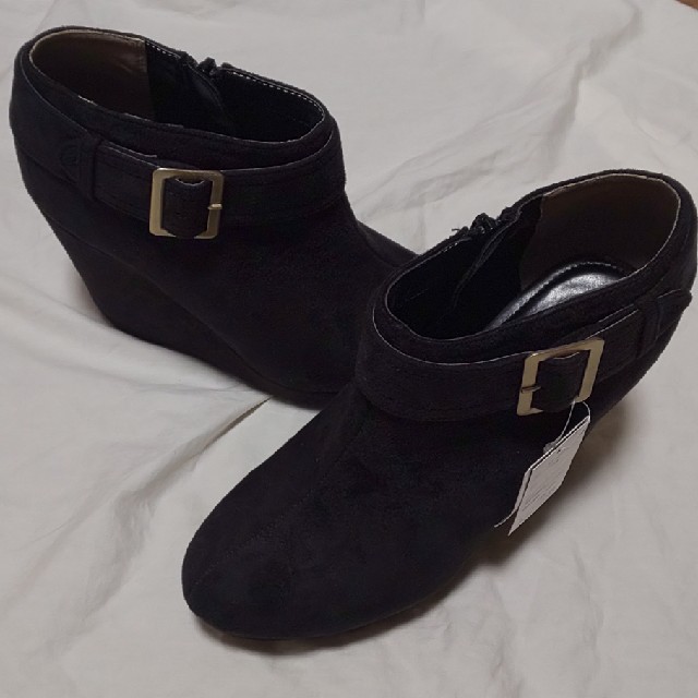 しまむら(シマムラ)の未使用 ショートブーツ ウェッジソール 厚底 しまむら LL 黒 レディースの靴/シューズ(ブーティ)の商品写真
