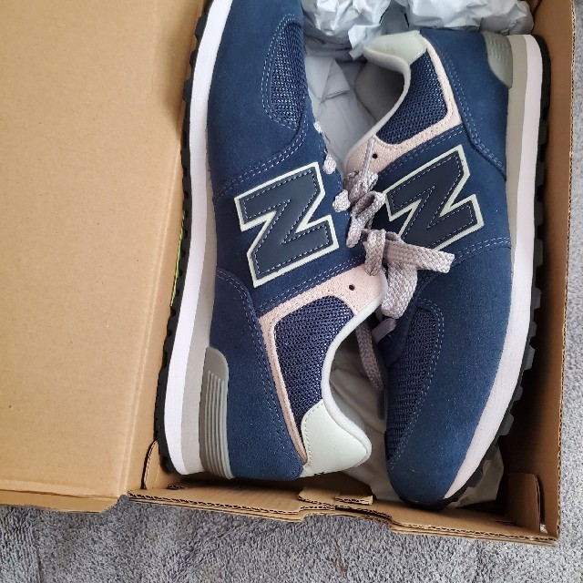 New Balance(ニューバランス)のニューバランス 574 美品　25　ネイビー レディースの靴/シューズ(スニーカー)の商品写真