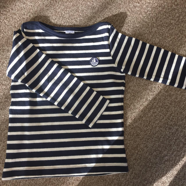 PETIT BATEAU(プチバトー)のプチバトー 5歳110 カットソー3点セット キッズ/ベビー/マタニティのキッズ服男の子用(90cm~)(Tシャツ/カットソー)の商品写真