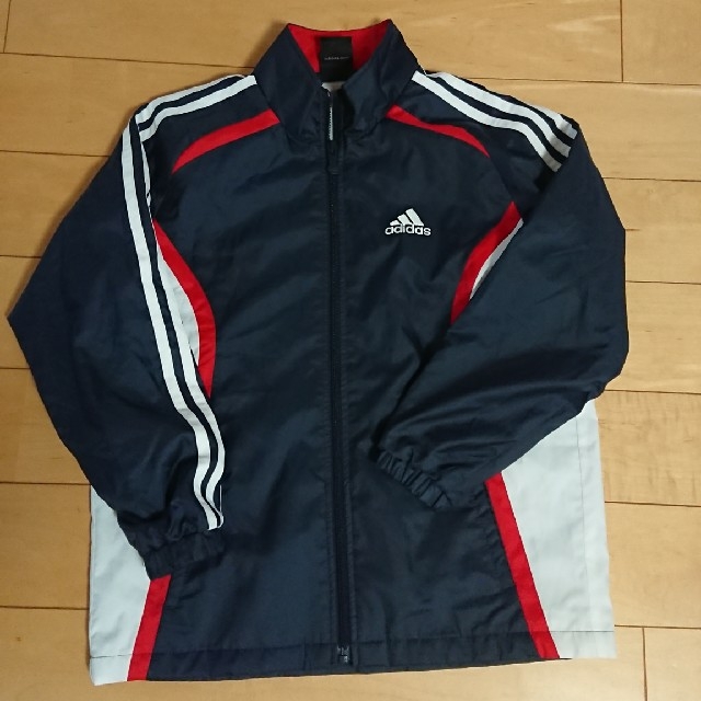 adidas(アディダス)の【美品】adidas ジャケット  130 キッズ/ベビー/マタニティのキッズ服男の子用(90cm~)(ジャケット/上着)の商品写真