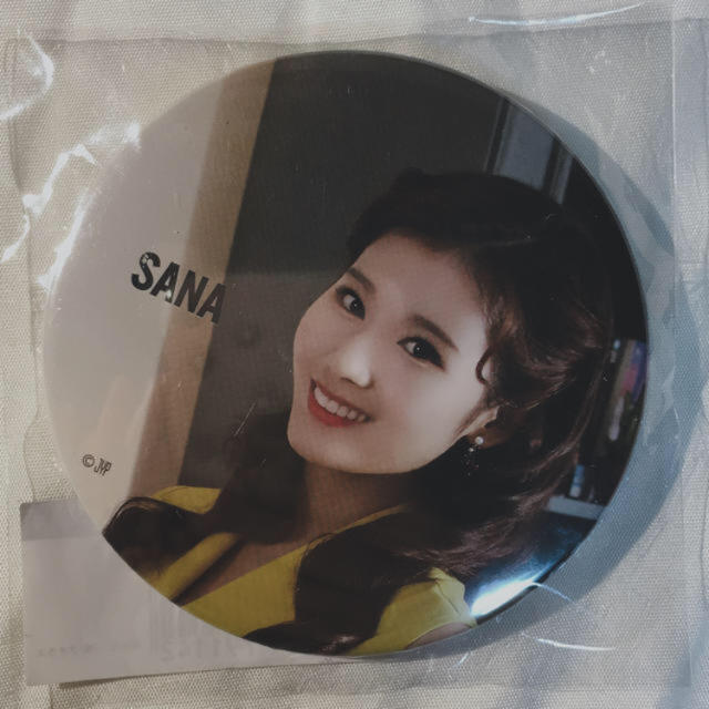 サナ缶バッジ エンタメ/ホビーのCD(K-POP/アジア)の商品写真