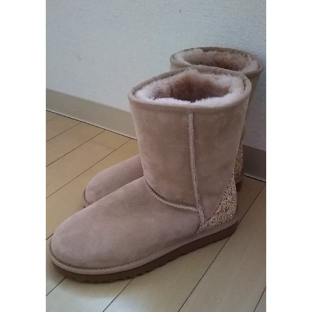 UGG(アグ)のぴんく様専用UGGムートンブーツ レディースの靴/シューズ(ブーツ)の商品写真