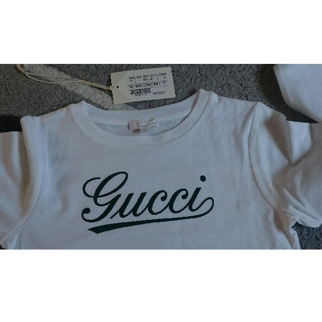 Gucci(グッチ)の★新品★GUCCI 長袖Tシャツ　6歳（100-110cm） キッズ/ベビー/マタニティのキッズ服男の子用(90cm~)(Tシャツ/カットソー)の商品写真