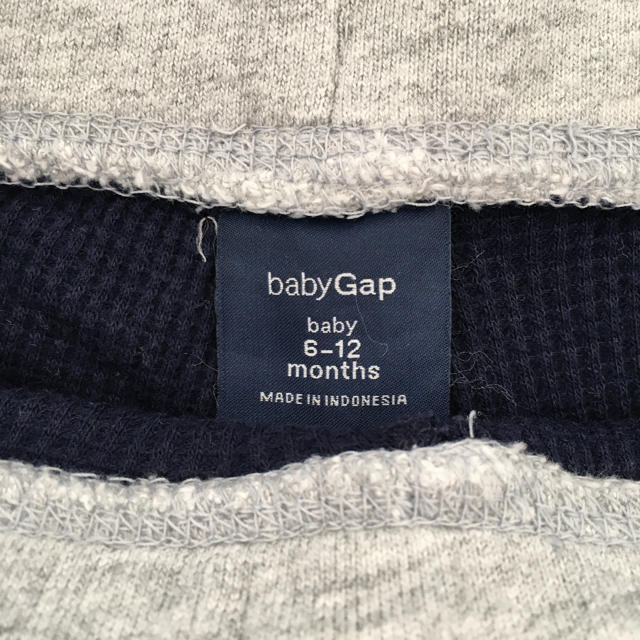 babyGAP(ベビーギャップ)のベビーギャップ★重ね着風パンツ 70 2枚セット キッズ/ベビー/マタニティのベビー服(~85cm)(パンツ)の商品写真